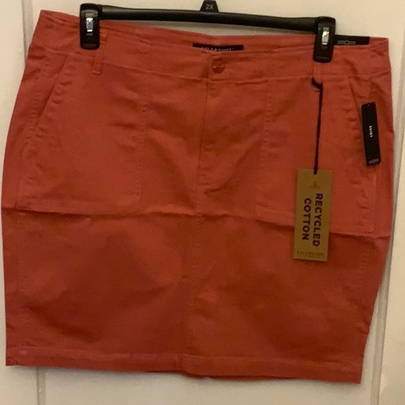 Liverpool Los Angeles "Dusty Cedar" Unlined Skirt NWT. - Picture 2 of 4